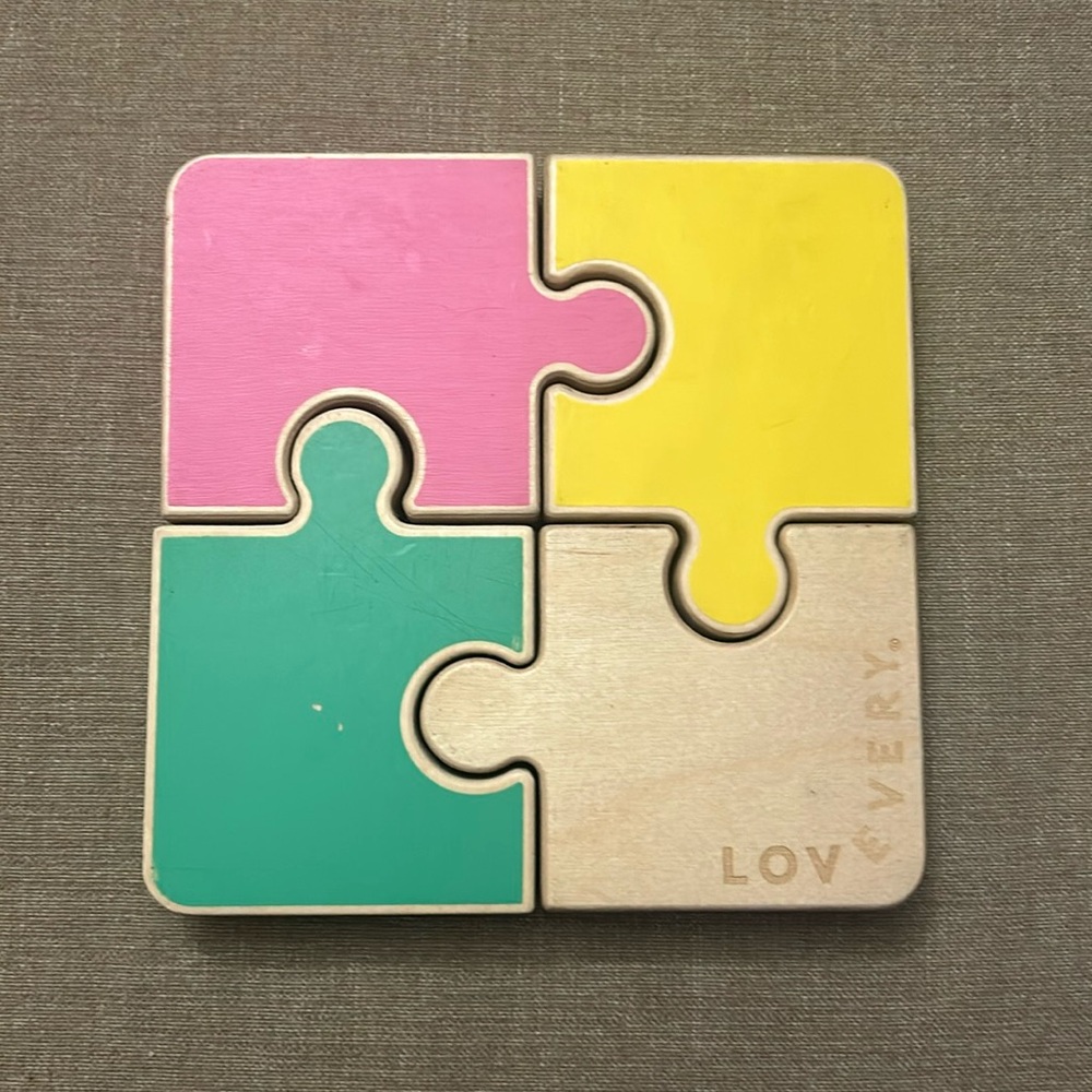Lovevery - Chunky Wooden Jigsaw Puzzle - From the Companion Box (22-24mo)